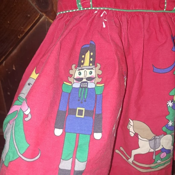 A hand made girls dress size 2t🎄🎁